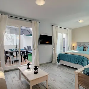 https://malaga-lodge-studio.es-andalucia.com