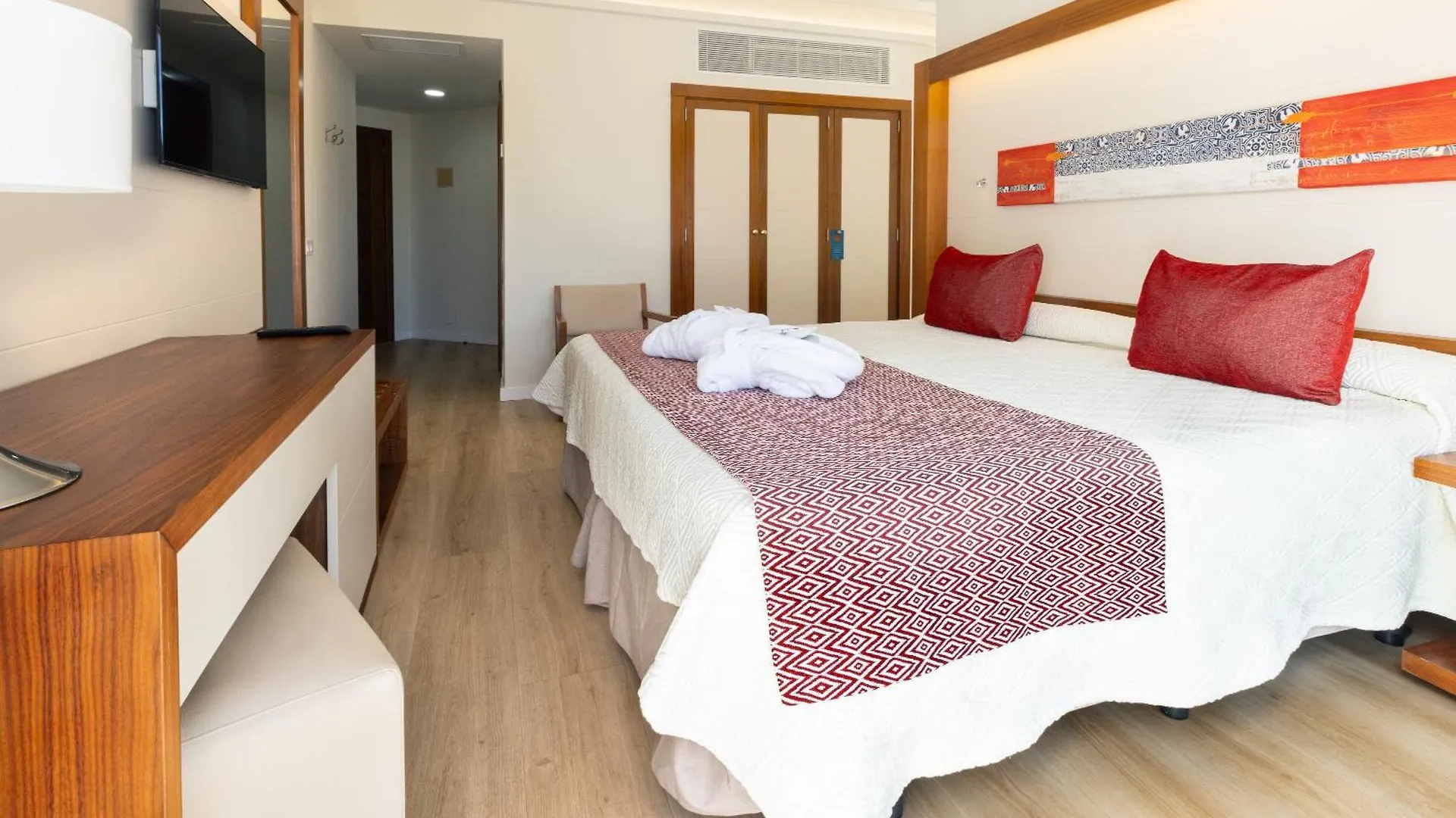 **** Hotel Hipotels La Geria Puerto del Carmen  Spain